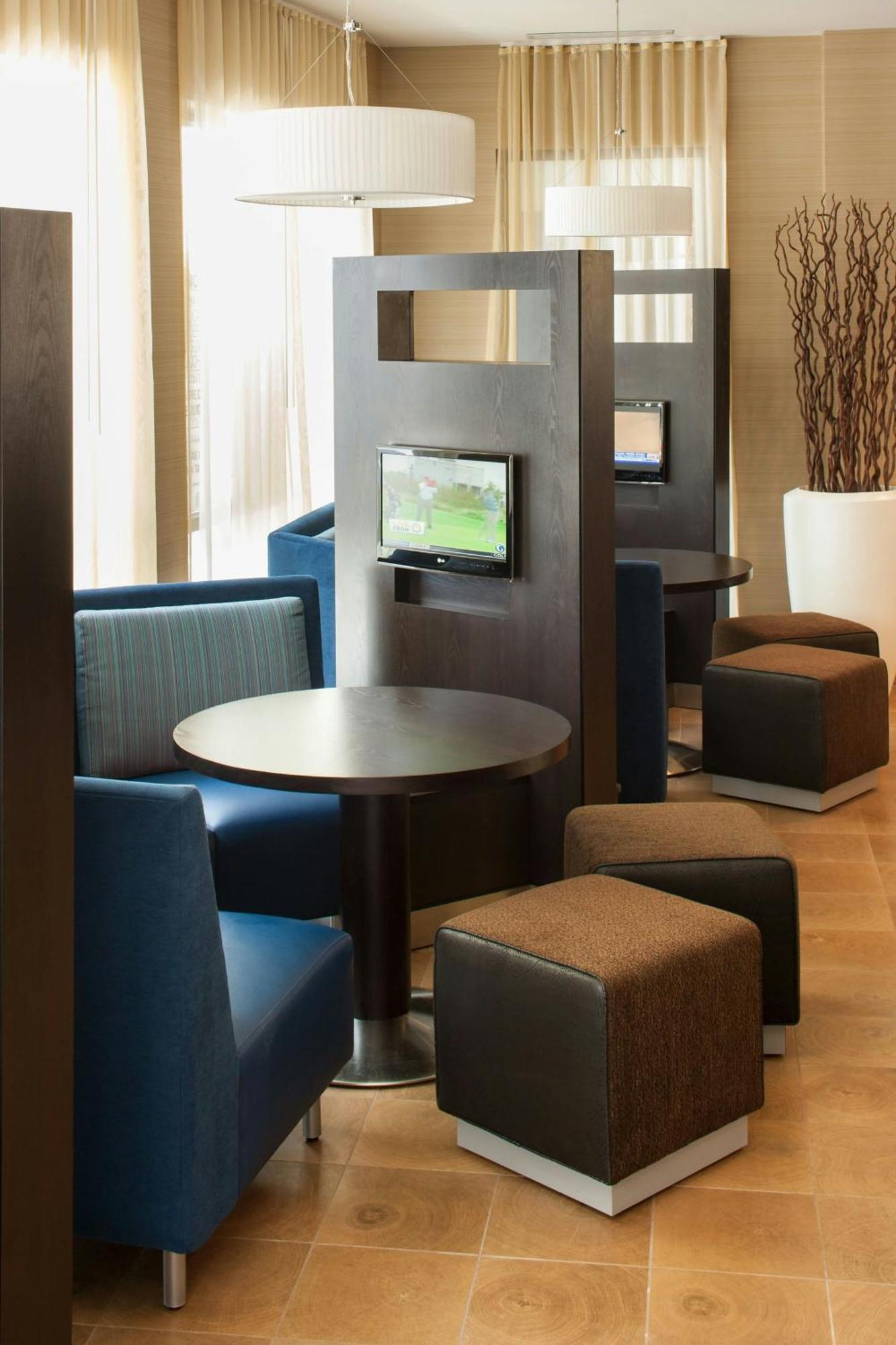 Courtyard By Marriott Houston Nasa Clear Hotel