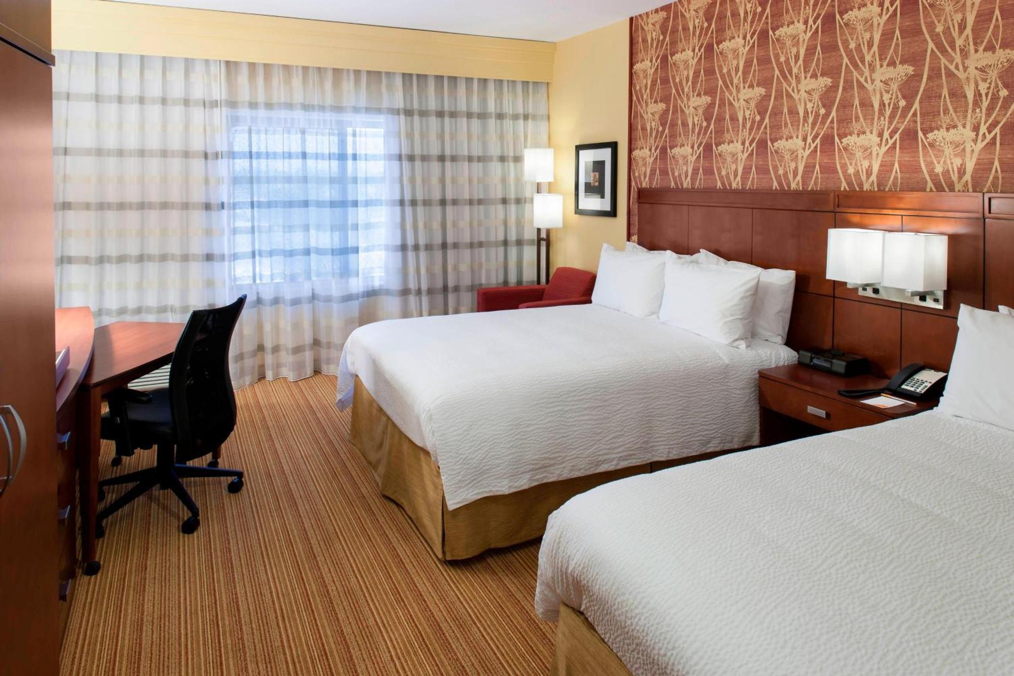 Courtyard By Marriott Houston Nasa Clear
