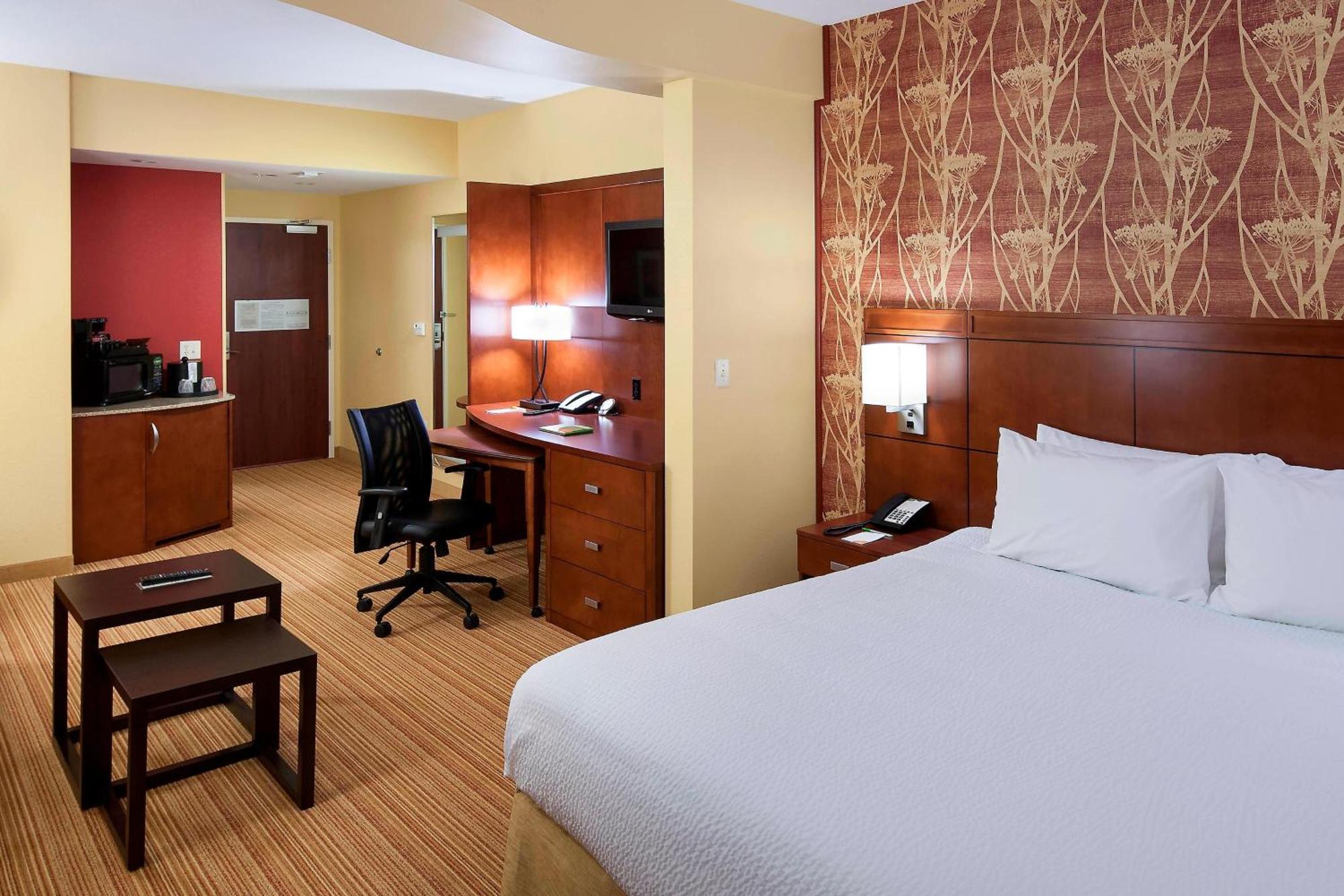 Courtyard By Marriott Houston Nasa Clear Hotel 3*