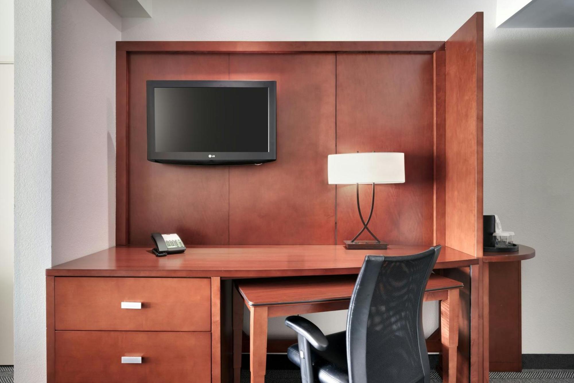 Courtyard By Marriott Houston Nasa Clear Hotel 3*